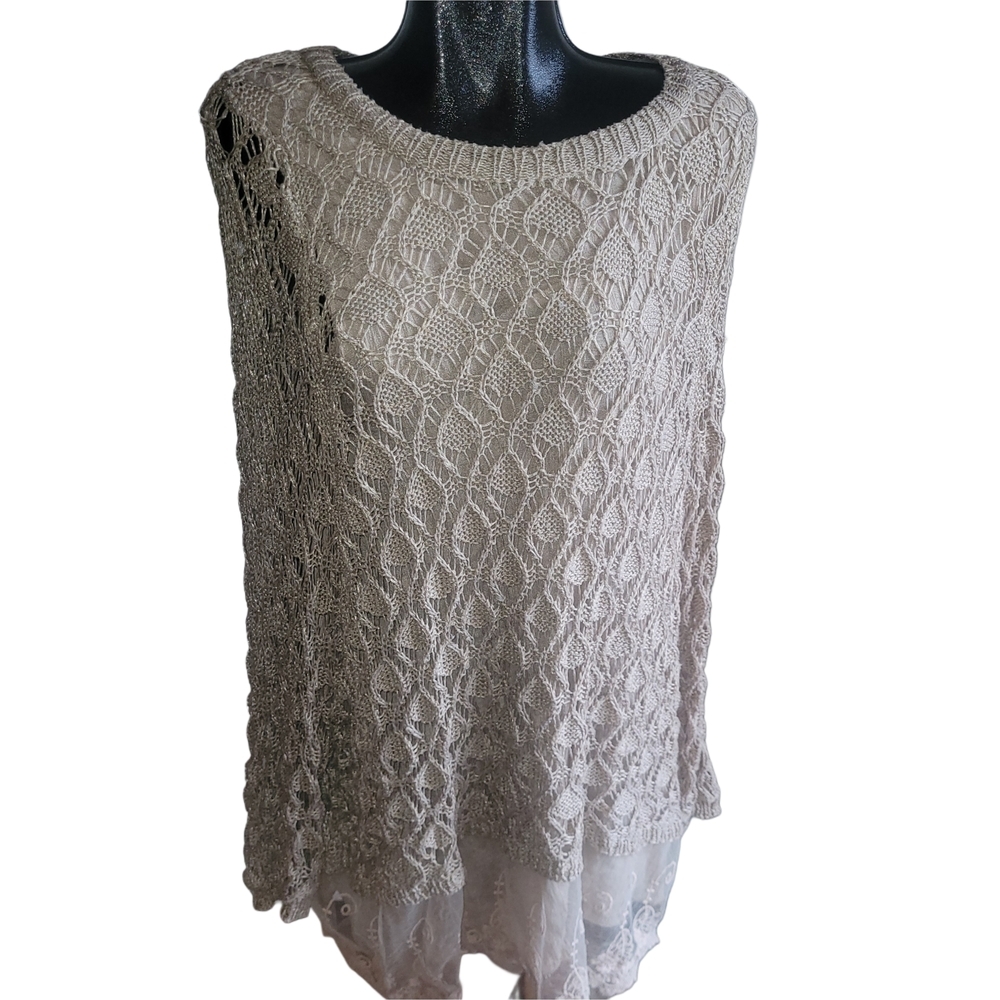 Ryu Tan Crochet Knit Top With Cropped Dolman Sleeves And Lace Hemline M